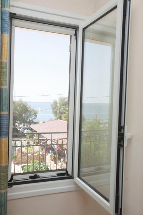 Apartment Panagiota Mavrovoúnion